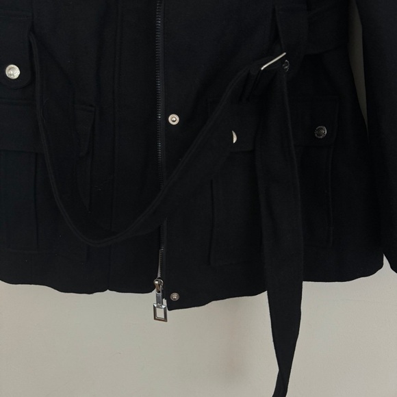 jacket - Picture 3 of 4